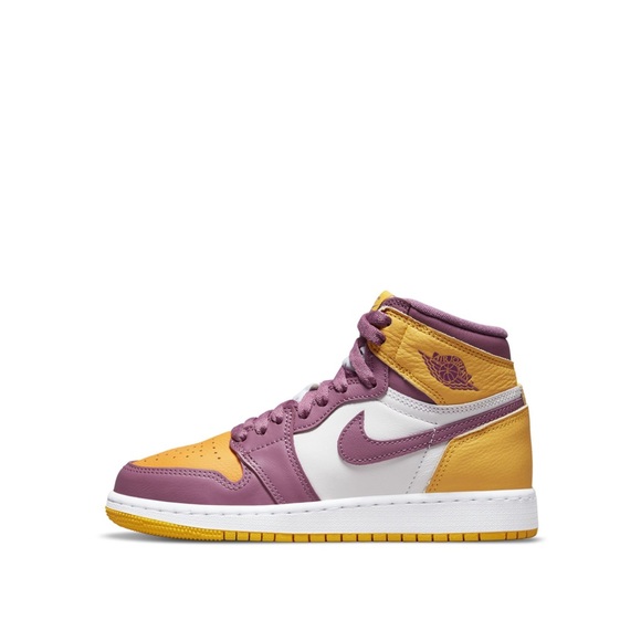 Nike | Air Jordan 1 Retro High - University Gold + Light Bordeaux - Picture 1 of 9